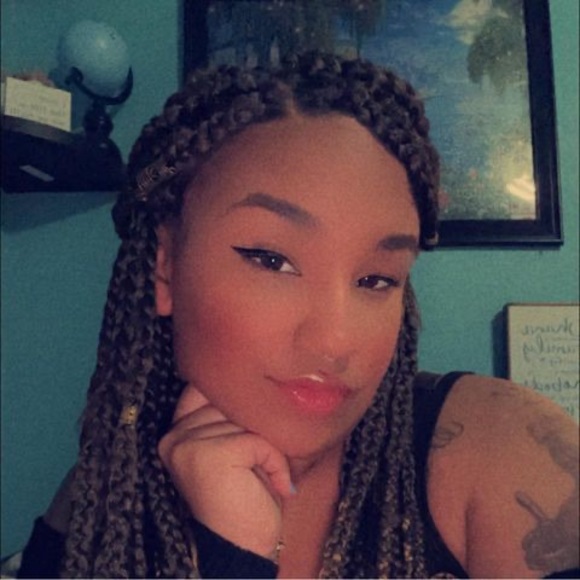 Meet your Posher, Michaela - Picture 1 of 1